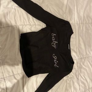 Loved this top but I outgrew it. No rips or stains.